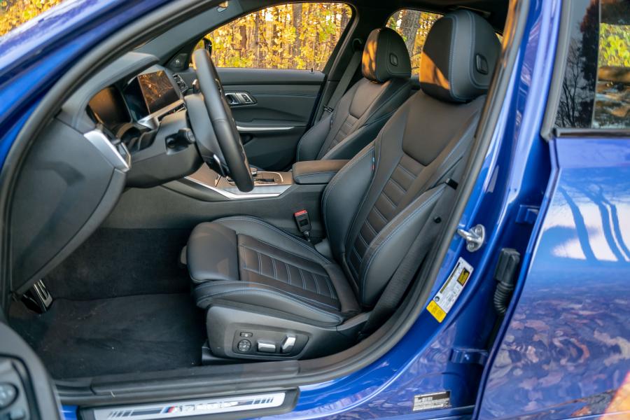 Интерьер BMW M340i (G20) 2019 года  (NA) (фото 33 из 41)
